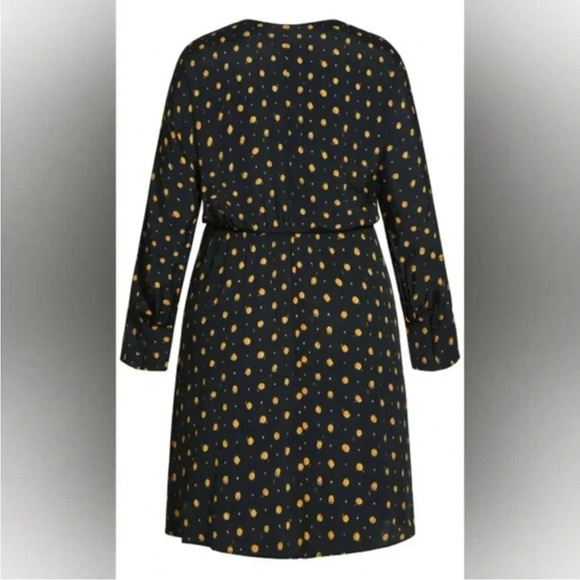 Refinity City Chic dress twist front  midi dress in sweet nothing - Picture 5 of 13